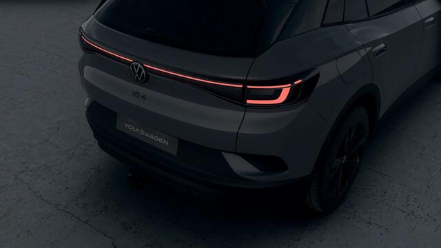 Volkswagen ID.4 77 kWh 286 1AT Pro Limited Edition | 'App-Connect' draadloze smartphone integratie | Achterbank in ongelijke delen neerklapbaar incl. middenarmsteun en doorlaadmogelijkheid | Afstandscontrolesysteem (Front Assist), met voetgangers- en fietsersherkenning