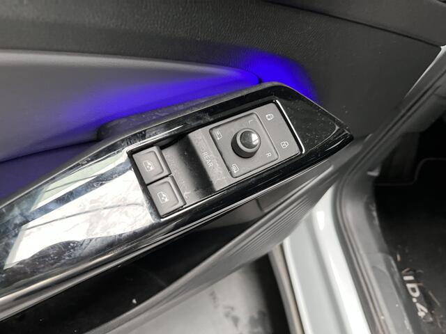 Volkswagen ID.4 Pro Performance 77 kWh / 93% SOH/ PANO/ 204 PK/ CAMERA/ PARK. SENSOREN/ IQ. LIGHT/ STOELVERWARM./ APP CONNECT/ ADAPT. CRUISE/ NAVI/ CLIMA/ DAB