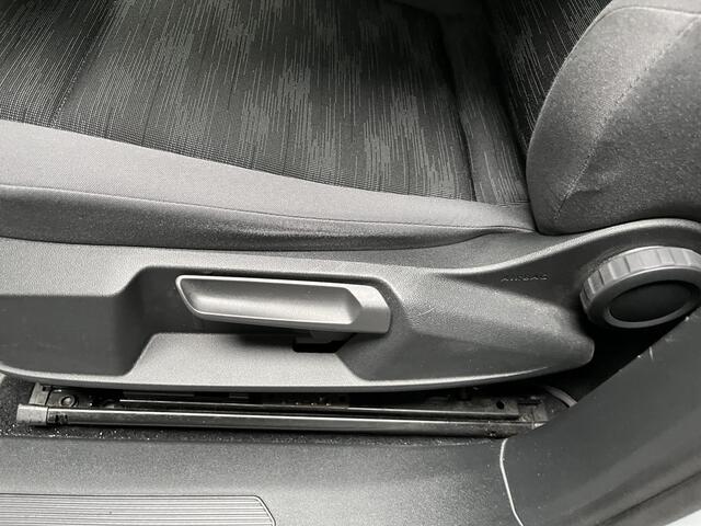 Volkswagen ID.4 Pro Performance 77 kWh / 93% SOH/ PANO/ 204 PK/ CAMERA/ PARK. SENSOREN/ IQ. LIGHT/ STOELVERWARM./ APP CONNECT/ ADAPT. CRUISE/ NAVI/ CLIMA/ DAB