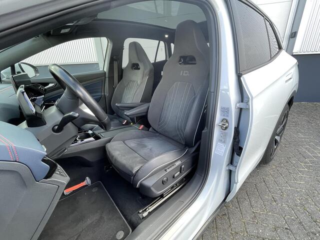 Volkswagen ID.4 GTX 4Motion 77 kWh , Panoramadak, Trekhaak, Massage stoelen, Geheugen bestuurderstoel, Luxe