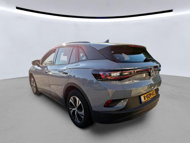 Volkswagen ID.4 Pure 52 kWh Navigatie / Parkeersensoren / LED verlichting / Clima / Carplay trans