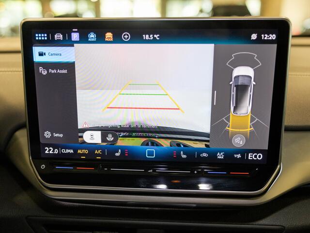 Volkswagen ID.4 Pro Limited Edition 77 kWh / 286pk / Achteruitrij camera / Dodehoek assistent / Stoelverwarming /