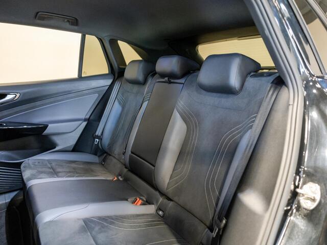 Volkswagen ID.4 Pro Limited Edition 77 kWh / 286pk / Achteruitrij camera / Dodehoek assistent / Stoelverwarming /