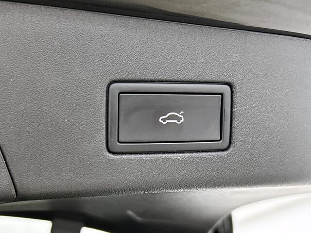 Volkswagen ID.4 First Max 77 kWh Trekhaak, Pano, Massage