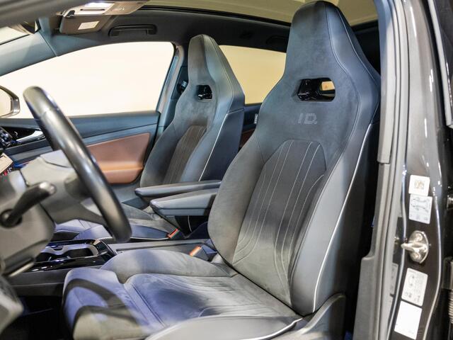 Volkswagen ID.4 Max 77 kWh SOH 91% / 204pk / Panorama dak / Trekhaak / Kuipstoelen / Elektrische stoelverstelling /