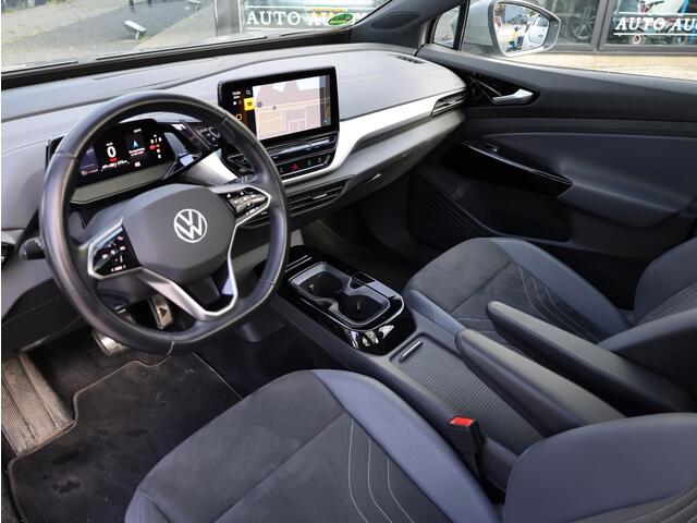 Volkswagen ID.4 Pro 77 kWh 150KW | Panoramadak | Warmtepomp | 21"Inch | Matrix LED IQ Light | Stoel&Stuurverwarming | Trekhaak | Adaptive Cruise |