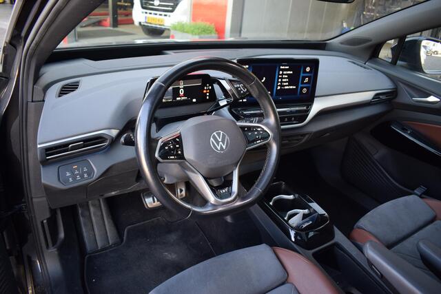 Volkswagen ID.4 First Max 77 kWh | Pano | HUD | 360 Cam. | Stuur- en Stoelverwarming