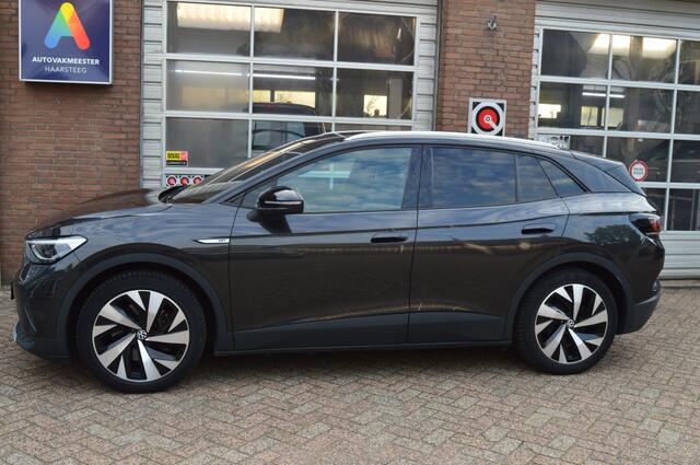 Volkswagen ID.4 First 77 kWh|Soh 90%|Warmtepomp|Cam|ACC|Trekhaak Elek