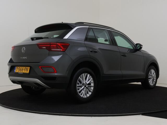 Volkswagen ID.4 Limited Edition | 'App-Connect' draadloze smartphone integratie | Achterbank in ongelijke delen neerklapbaar incl. middenarmsteun en doorlaadmogelijkheid | Afstandscontrolesysteem (Front Assist), met voetgangers- en fietsersherkenning – foto 2
