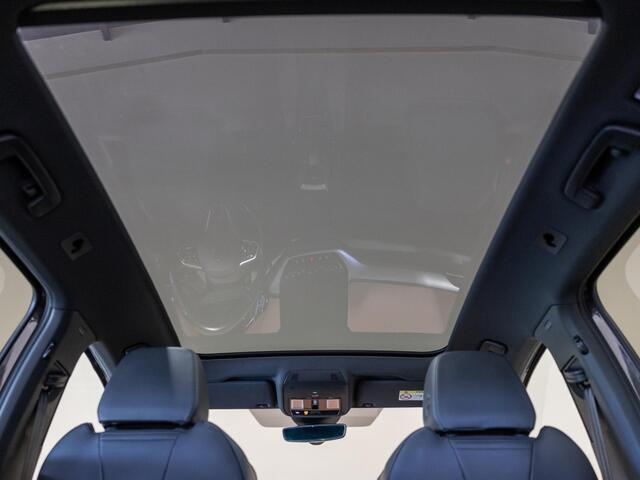 Volkswagen ID.4 Family 77 kWh / 204pk / Panorama dak / Trekhaak / Stoel en stuur verwarming / – foto 5