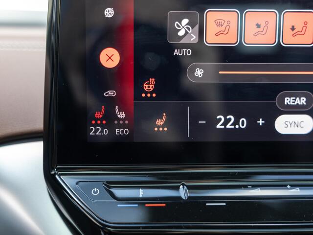 Volkswagen ID.4 Family 77 kWh / 204pk / Panorama dak / Trekhaak / Stoel en stuur verwarming / – foto 7