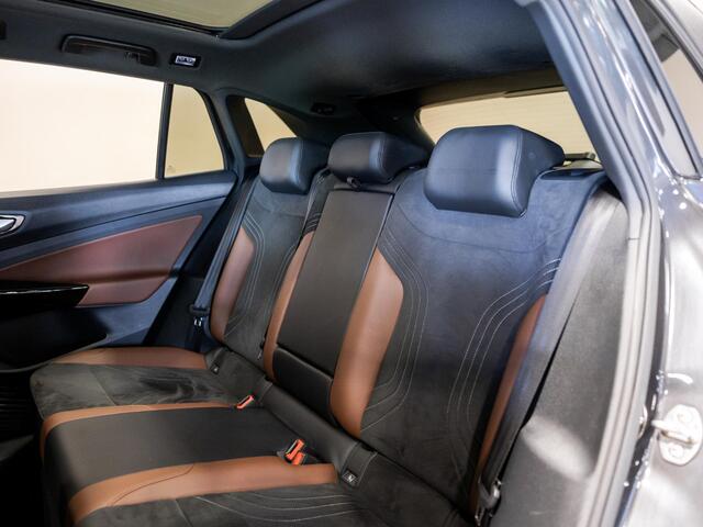 Volkswagen ID.4 Family 77 kWh / 204pk / Panorama dak / Trekhaak / Stoel en stuur verwarming / – foto 10