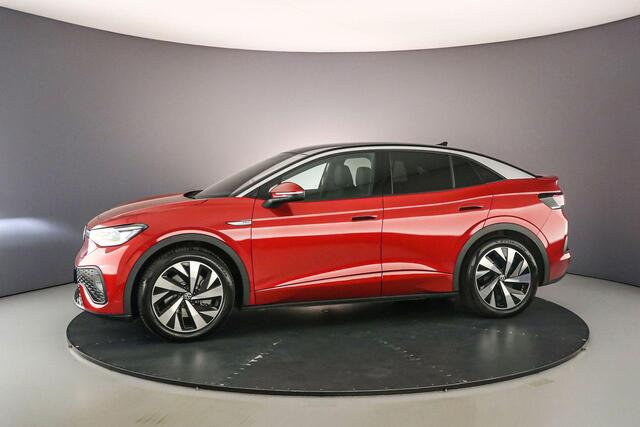 Volkswagen ID.5 Pro Advantage 174pk Automaat Adaptive cruise control, Achteruitrijcamera, LED matrix koplampen, Navigatie, Stoelverwarming, Verwarmde voorruit, Parkeersensoren