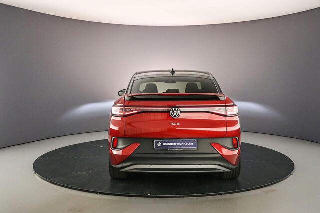 Volkswagen ID.5 Pro Advantage 174pk Automaat Adaptive cruise control, Achteruitrijcamera, LED matrix koplampen, Navigatie, Stoelverwarming, Verwarmde voorruit, Parkeersensoren