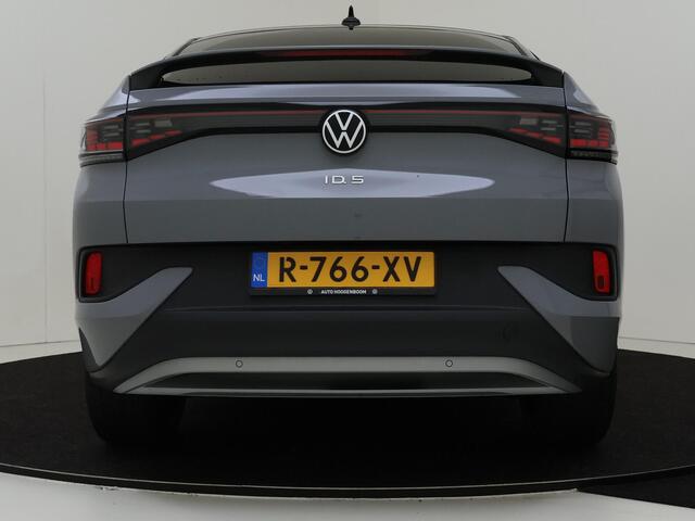 Volkswagen ID.5 Pro 77 kWh | Panoramadak | Luxe bekleding | LED matrix verlichting | Navigatie | Stoelverwarming | Parkeersensoren |