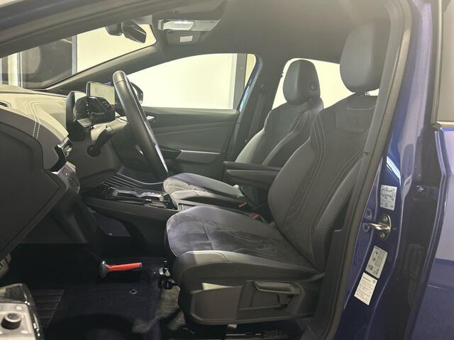 Volkswagen ID.5 Pro Advantage 77 kWh Zwart dak | Camera | 19 inch "Hamar" | LED SoH (batterijcheck) 99.22 % score!