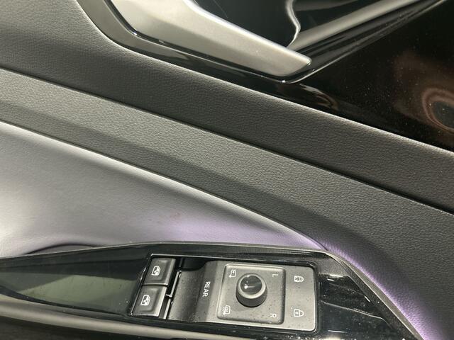 Volkswagen ID.5 Pro Advantage 77 kWh Zwart dak | Camera | 19 inch "Hamar" | LED SoH (batterijcheck) 99.22 % score!