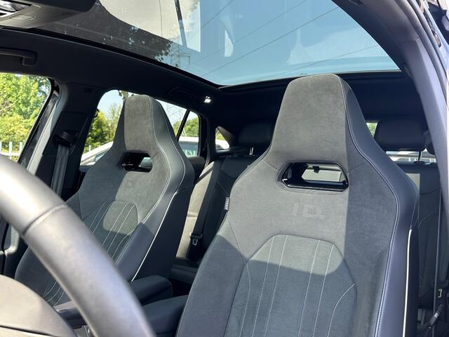 Volkswagen ID.5 Pro Advantage 77 kWh 204pk Panoramadak Top Sport interieur