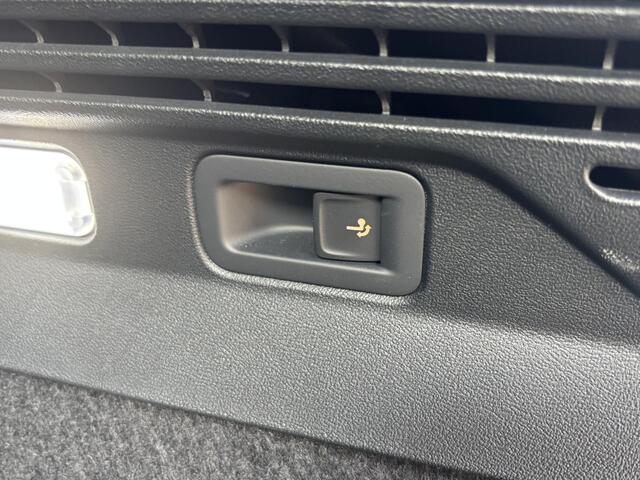 Volkswagen ID.5 Pro Business Advantage 77 kWh MEMORY SEAT | ELEK. TREKHAAK | CAMERA | PANO