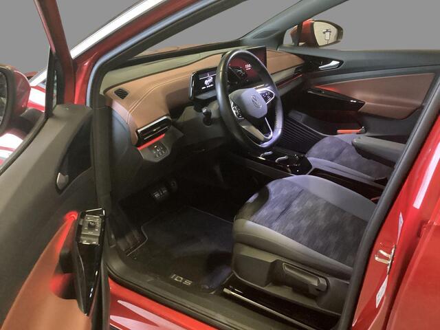 Volkswagen ID.5 Pro 77 kWh | Stoel- en stuurwielverwarming | Achteruitrijcamera | 20 inch velgen | Getint glas | Navigatie