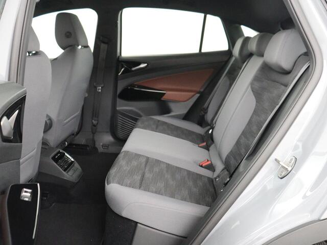 Volkswagen ID.5 Pro 77 kWh | SOH 94% | Stoelverwarming | Adaptive cruise | Carplay | Navigatie | 19'' | Parkeerhulp | Full LED | Stuurverwarming