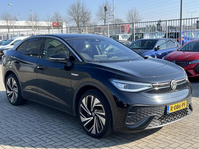 Volkswagen ID.5 Pro 77 kWh | Pano| IQ-Light | Trekhaak | Head-up |