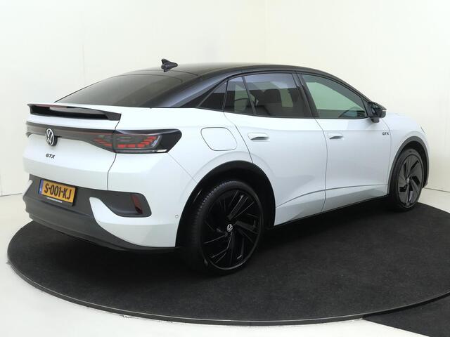 Volkswagen ID.5 GTX 77 kWh | Trekhaak | Warmtepomp | 360 camera | Dodehoek detectie | Keyless | Kuipstoelen voor | Adaptieve cruise control | Parkeerassistent |