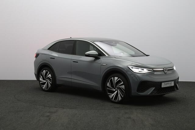 Volkswagen ID.5 Pro 77 kWh 204 PK, SOH 96 %, Panoramadak, Trekhaak, Memory, Massage, Carplay, Winterpakket, 360 Camera