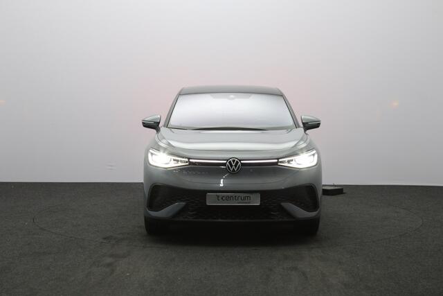 Volkswagen ID.5 Pro 77 kWh 204 PK, SOH 96 %, Panoramadak, Trekhaak, Memory, Massage, Carplay, Winterpakket, 360 Camera
