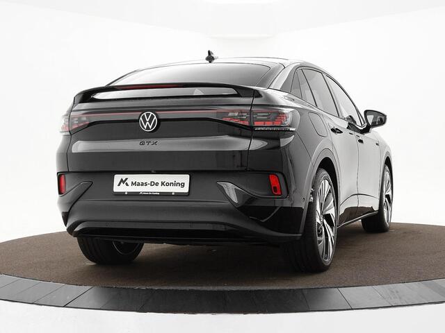 Volkswagen ID.5 GTX 77 kWh 300pk SOH 94,3 % · Panoramadak · Camera · Matrix LED · Keyless · Stuur- & Stoelverwarming · Apple/Android Car Play · Sfeerverlichting ·