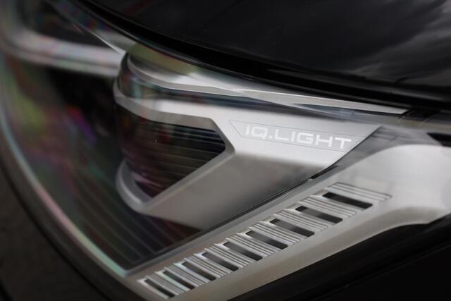Volkswagen MULTIVAN 1.5 eHybrid L2 Bulli Edition 4Motion 245PK / 180kW DSG, 19" 'Halmstad' LMV, LED Matrix (IQ.Lights), keyless start & entry, elektromechanische stuurbekrachtiging, verwarmbaar stuurwiel, verwarmbare voor- en achterstoelen, verwarmbare en akoestische voorrui