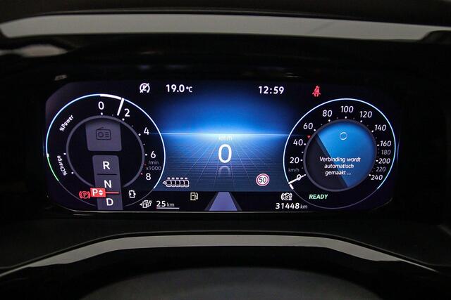 Volkswagen MULTIVAN 1.4 eHybrid L2 | Navigatie | Vierseizoen banden |