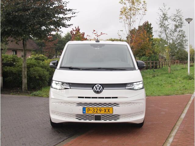 Volkswagen MULTIVAN 1.4 eHybrid L2H1 Life | 7-persoons | Camera | Cruise Control | Apple Carplay | NL-Auto |