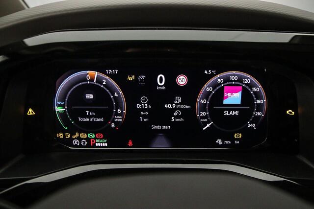 Volkswagen MULTIVAN 1.5 245pk DSG eHybrid L2 Bulli Edition 4Motion > ¤ 2.500,= Inruilpremie < | Trekhaak | 7-zits Premium zitopstelling |