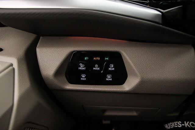 Volkswagen MULTIVAN 1.5 245pk DSG eHybrid L2 Bulli Edition 4Motion > ¤ 2.500,= Inruilpremie < | Trekhaak | 7-zits Premium zitopstelling |