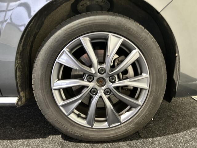 Volkswagen MULTIVAN 1.4 eHybrid L2 Bulli Edition Parkeercamera | Navigatie | Extra Stoelen aanwezig