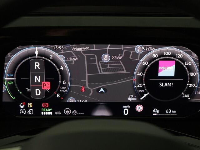 Volkswagen MULTIVAN Bulli Edition 1.5 eHybrid 180kW 245 pk L2 | Wegklapbare Trekhaak | Stoelverwarming | Voorruitverwaming | Navigatie | Privacy Plus Glas | Anti-diefstalalarm | Apple carplay/Android auto