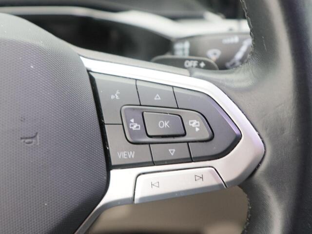 Volkswagen MULTIVAN 1.4 eHybrid 218 Pk Automaat L2H1 Style | 6 Peroons | Stoelverwarming | Camera | Climatronic | Cruise Control | CarPlay | Navigatie | 17 Inch | 55.389 Km !!