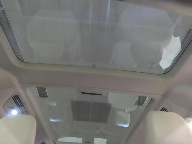 Volkswagen MULTIVAN 1.4 EHYBRID L2H1 STYLE I AUTOMAAT I 7-PERSOONS I TREKHAAK I PANORAMADAK I ADAPTIVE CRUISE CONTROL