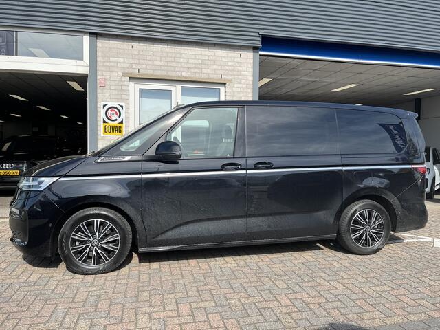 Volkswagen MULTIVAN 1.4 eHybrid L2H1 Style / 7 PERS./ AUTOMAAT/ TREKHAAK/ LEER/ HARMAN&KARDON/ CLIMA/ APP-CONNECT/ NAVI/ CRUISE/ STOELVERWARM./ DIGITAL DASH/ PARK. SENSOREN + CAMERA