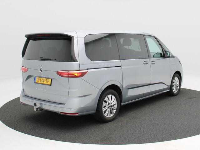 Volkswagen MULTIVAN 1.4 eHybrid L2H1 Style 7-Persoons | Panorama dak | Stoelverwarming | Adaptive Cruise | Trekhaak | Camera | CarPlay | Climatronic | 17 Inch | 21.560 Km !!
