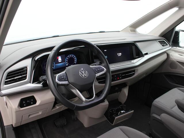 Volkswagen MULTIVAN 1.4 eHybrid L2H1 Style 7-Persoons | Panorama dak | Stoelverwarming | Adaptive Cruise | Trekhaak | Camera | CarPlay | Climatronic | 17 Inch | 21.560 Km !!