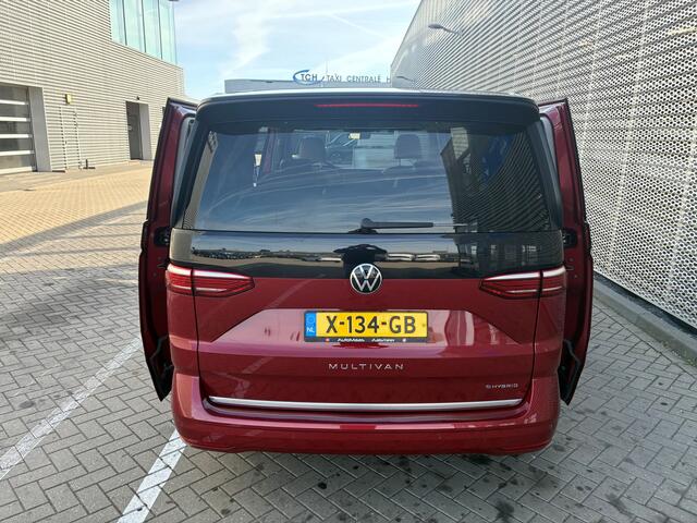 Volkswagen MULTIVAN 1.4 eHybrid L2H1 Two Tone
