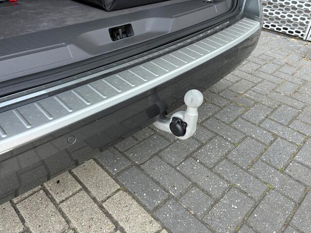 Volkswagen MULTIVAN 1.5 eHybrid L2 Bulli Edition 4Motion