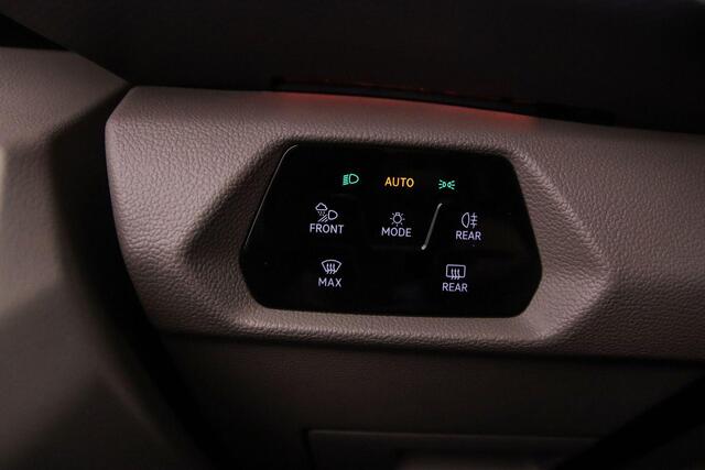 Volkswagen MULTIVAN 1.5 TSI 245pk DSG eHybrid L2 Bulli Edition 4Motion | Lederen bekleding | Panodak| ACC | Stoelverwarming | Trekhaak | 7-zits | NETTO ACTIE PRIJS RIJKLAAR incl BTW/BPM