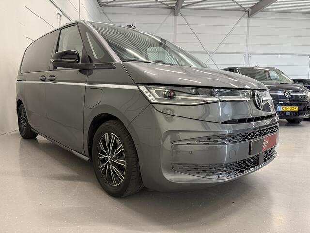 Volkswagen MULTIVAN 1.4 eHybrid Energetic 7p. PANO/LEER+MASSAGE/ADAPTIVE-ONDERSTEL/H&K/HEAD-UP/KEYLESS/EL.SCHUIFDEUREN/SFEER/ACC/CAMERA/PRIVACY/EL.A.KLEP/INDIUMGRAU METALLIC/VOLLEDIG VW DEALER HISTORIE