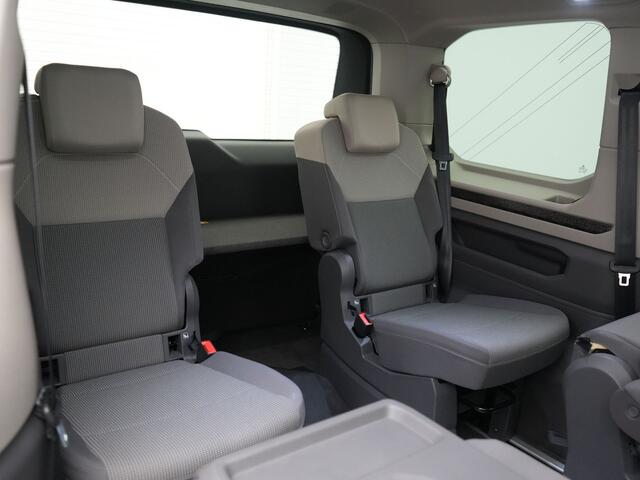 Volkswagen MULTIVAN 1.4 eHybrid Energetic 6 Zits PHEV 218pk Dealer O.H | SOH 96,1% | Trekhaak Af Fabriek | Panodak | IQ Light | Camera | Stoelverwarming | Keyless | Sfeerverlichting | Navigatie | DAB | Cruise Control | Plug In Hybrid |
