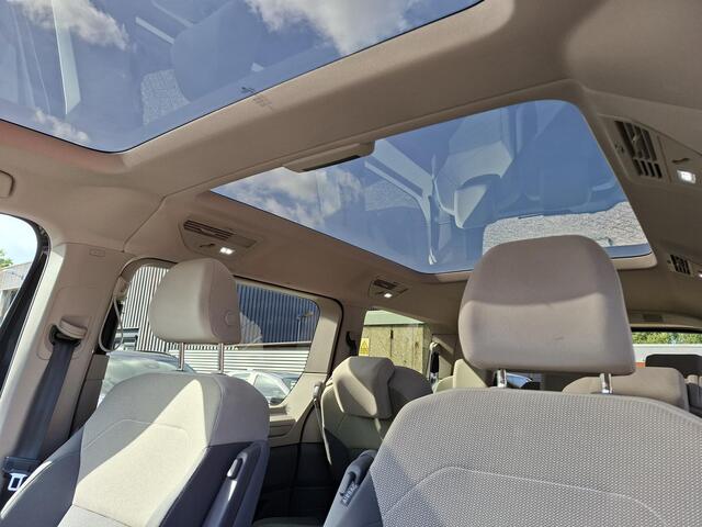 Volkswagen MULTIVAN 1.4 eHybrid L2H1 Style Panodak Adaptive Cruise Trekhaak Carplay