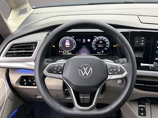 Volkswagen MULTIVAN 1.5 eHybrid L2 Bulli Edition 4Motion | INCL. BTW/BPM | Vis-a-Vis | Elec. schuifdeuren & achterklep | Trekhaak | 19" | TravelAssist | Verwarmd stuur & stoelen