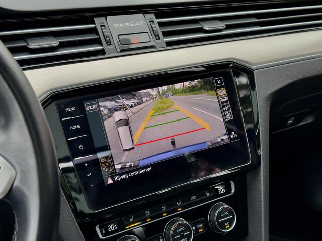 Volkswagen PASSAT Variant 1.5 TSI AUT7 R-LINE ELEGANCE. PANOADAK LEDER NAVI CAMERA VIRTUAL-DASH IQ-DRIVE LED LMV PDC